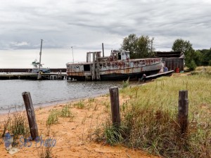 Boat Battling Age