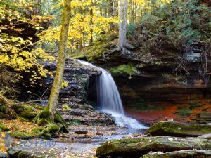 Autumn at Lost Creek Falls